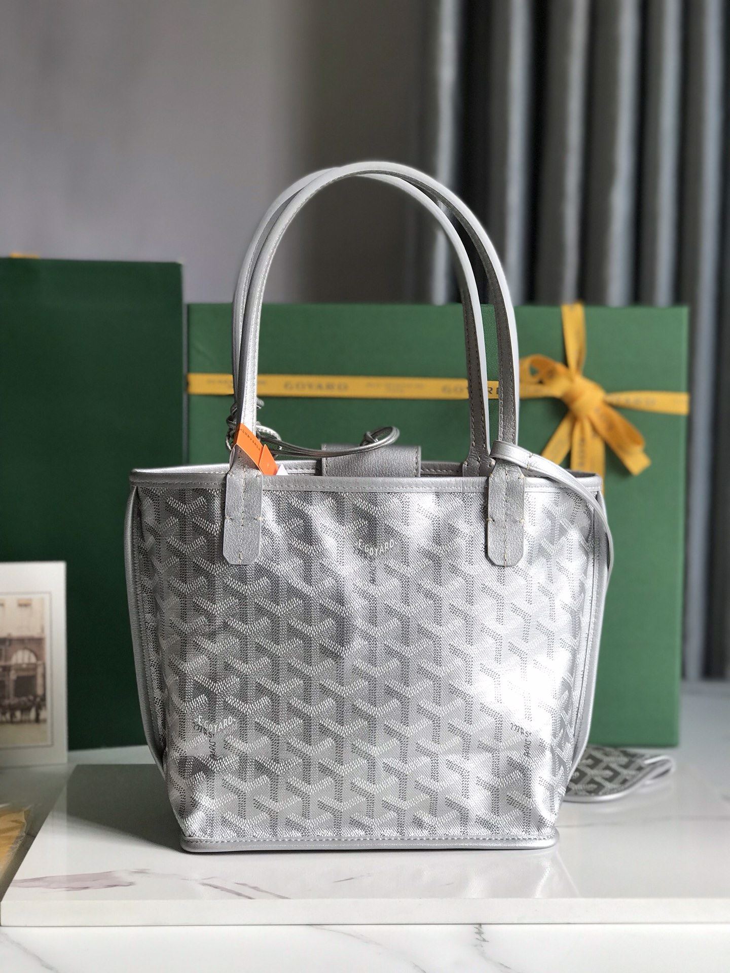 Goyard Shopping Bags